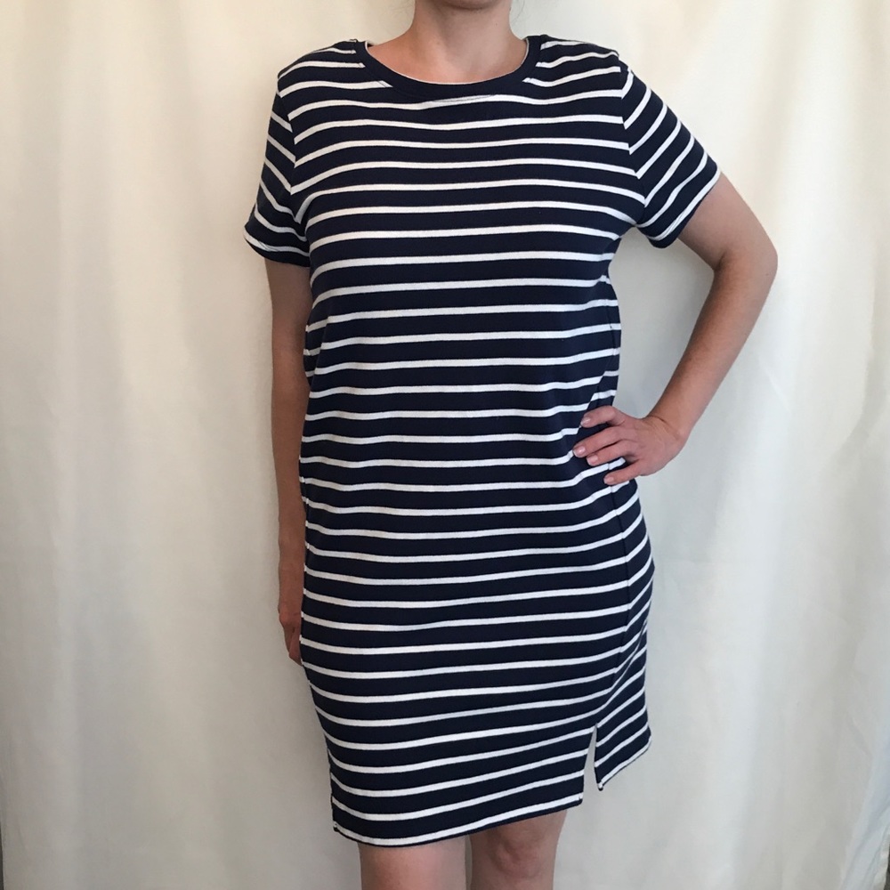 GAP Striped white and navy t-shirt dress A234